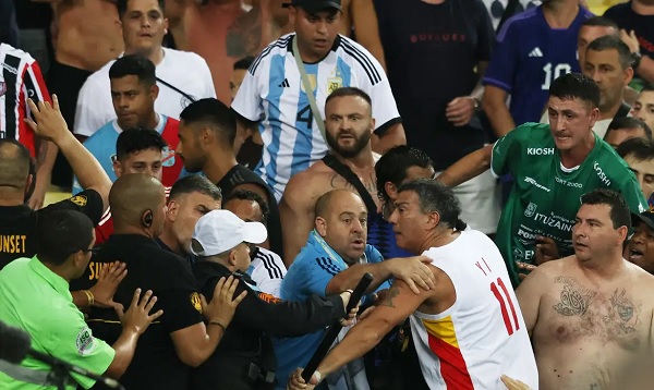 jogar-futebol-e-torcer-por-time:-atividade-de-risco,-cuidado!