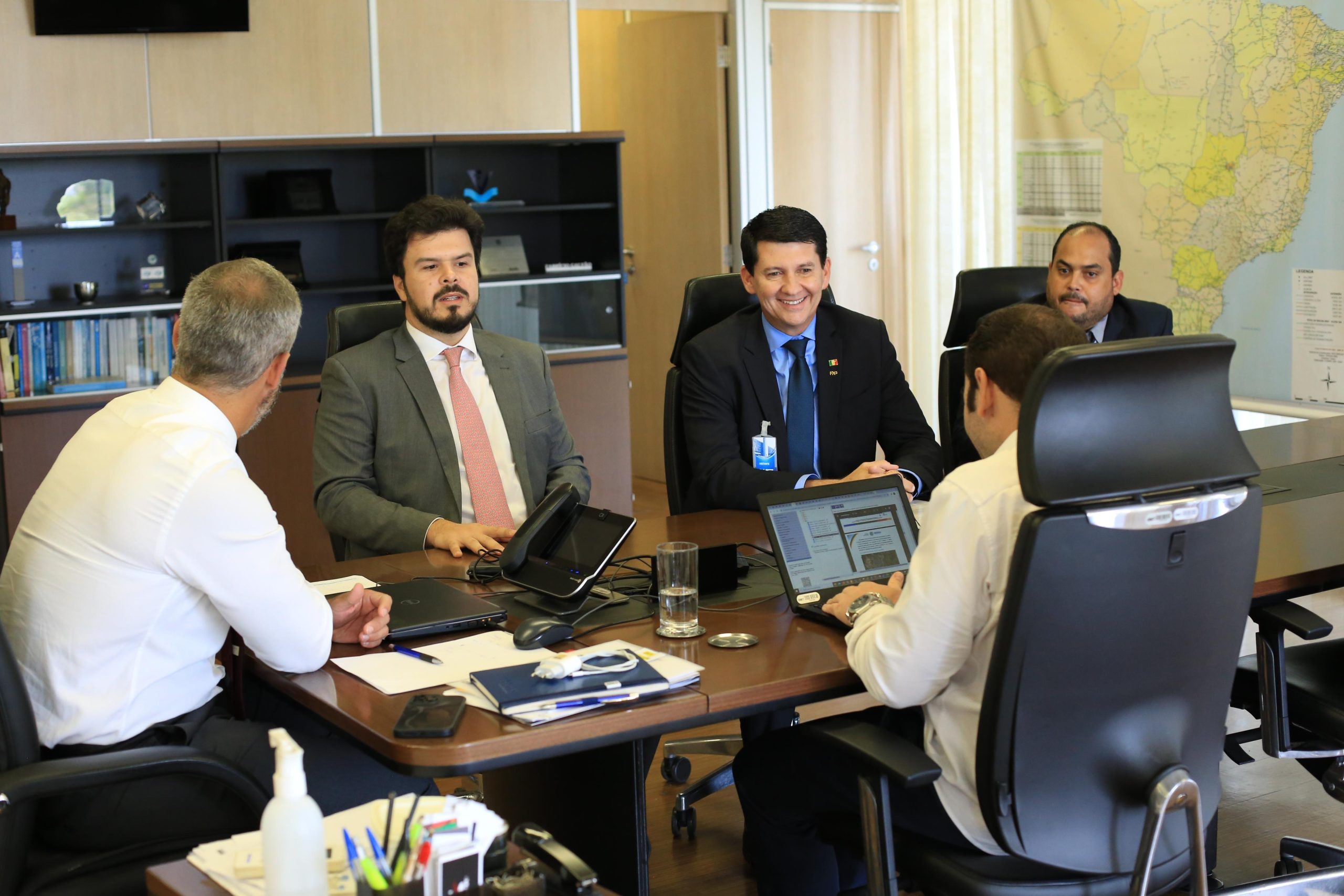 simao-durando-e-fernando-filho-se-reunem-com-direcao-do-dnit-e-garantem-novas-acoes-para-a-cidade