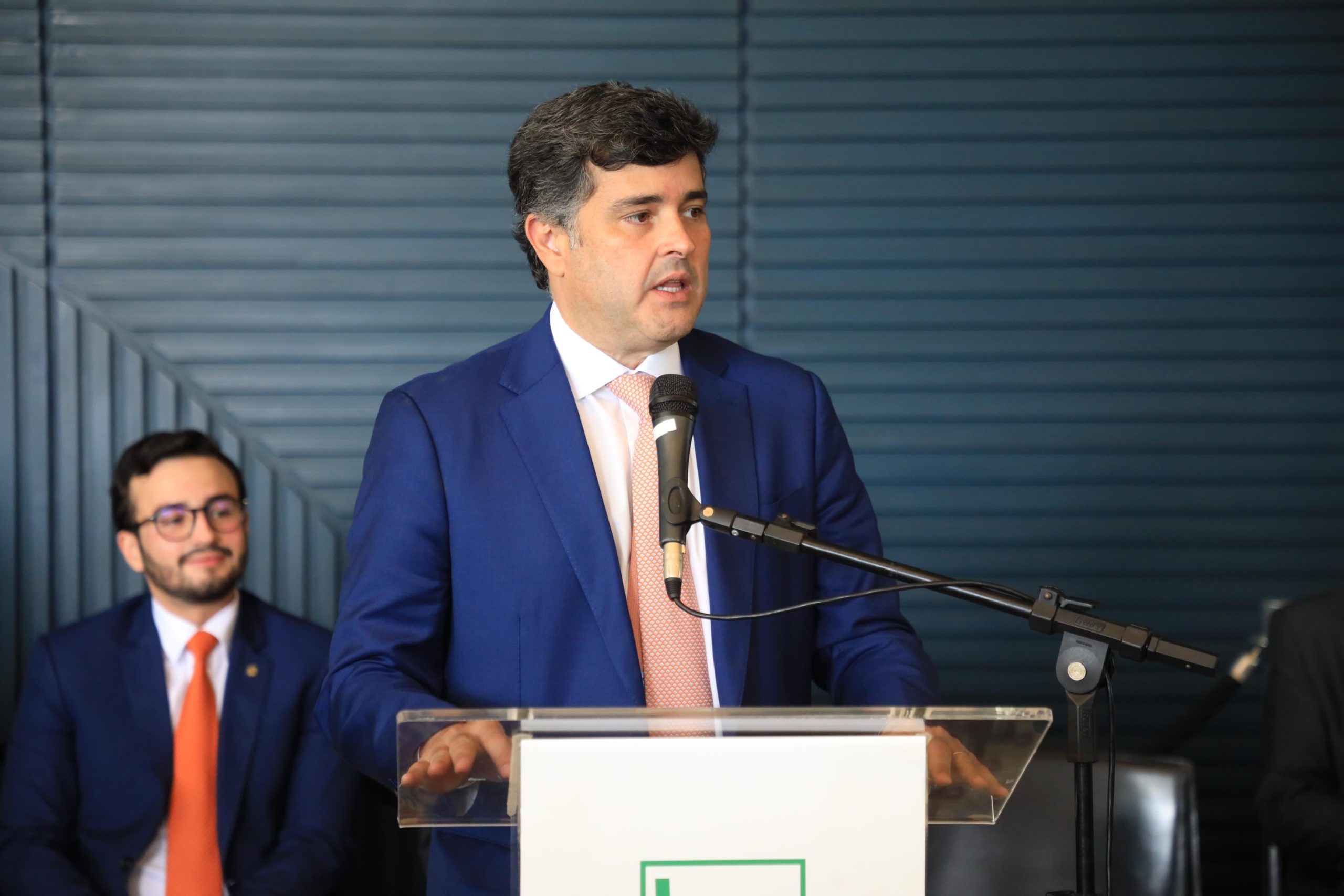 eduardo-da-fonte-aprova-pl-4733-que-pode-garantir-o-pagamento-das-parcelas-do-minha-casa,-minha-vida