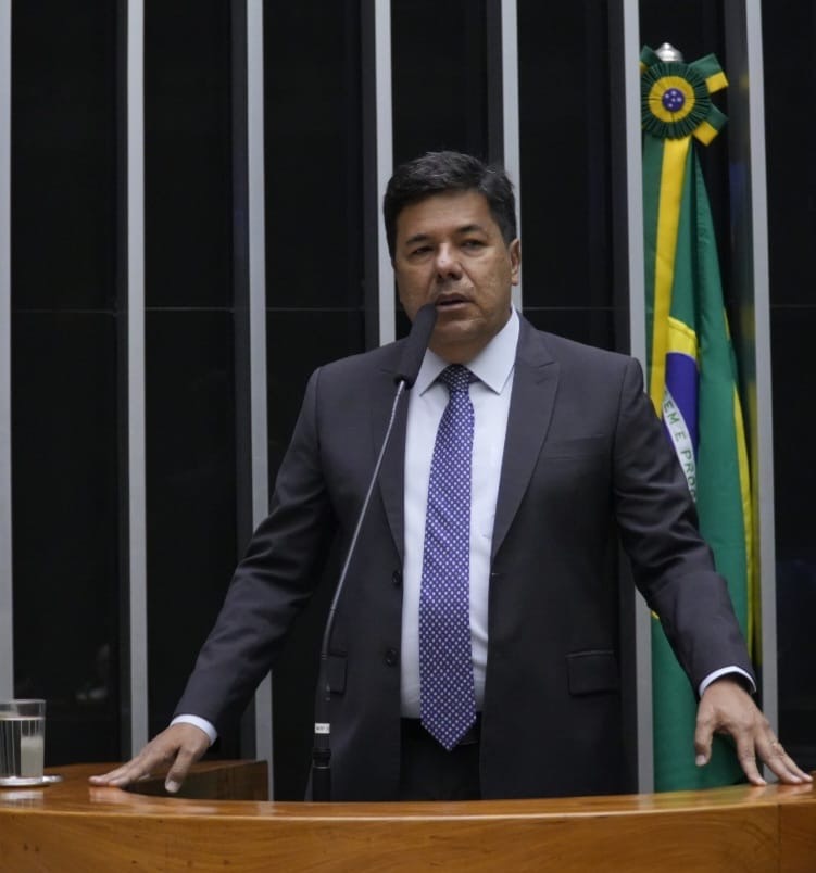 em-contraponto-a-decisao-do-stf,-mendonca-filho-apresenta-pec-para-impedir-que-veiculos-de-imprensa-sejam-punidos-por-declaracoes-de-entrevistados