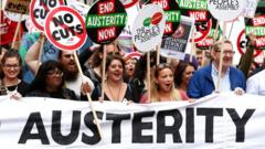 busca-por-austeridade-abre-caminho-para-autoritarismo,-diz-economista-italiana