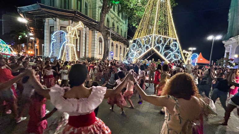 natal-que-ilumina-chega-a-praca-do-arsenal-neste-fim-de-semana