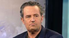 o-que-e-cetamina,-a-droga-poderosa-que-causou-a-morte-do-ator-de-‘friends’-matthew-perry