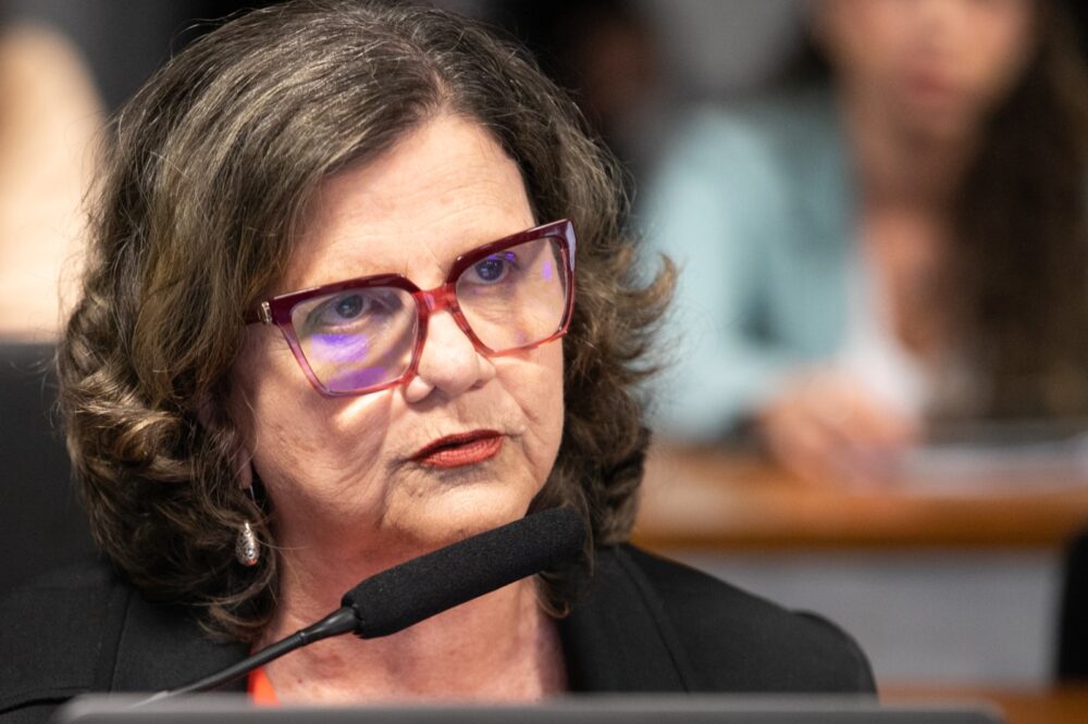 venda-da-copergas-e-criticada-por-senadora-e-sindicato