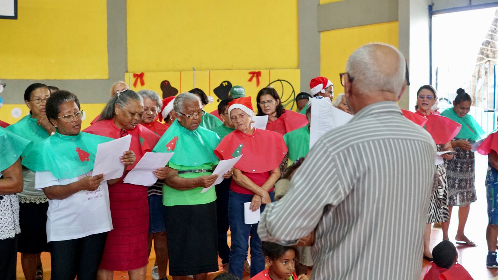 cantata-de-natal-do-centro-de-convivencia-e-fortalecimento-surpreende-em-rio-doce