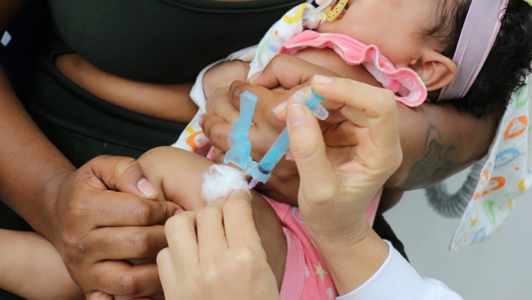 recife-inclui-vacinacao-infantil-contra-covid-19-no-calendario-nacional-a-partir-de-janeiro