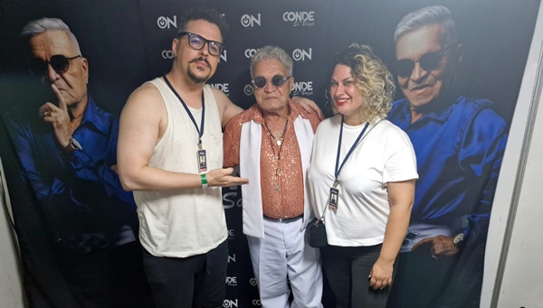 recebidos-pelo-maioral-do-brega-pernambucano-antes-do-show-no-centro-de-jaboatao