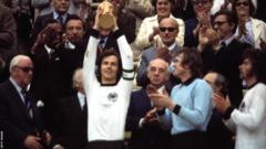 as-conquistas-de-franz-beckenbauer,-lenda-do-futebol-alemao,-morto-aos-78-anos