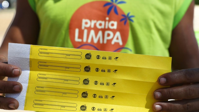projeto-praia-limpa-leva-conscientizacao-ambiental-para-os-frequentadores-da-orla-do-recife