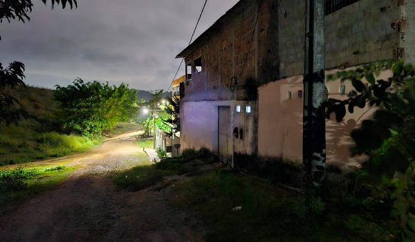 leitores-procuram-o-blog-para-relatar-falta-de-iluminacao-em-rua-de-santo-aleixo