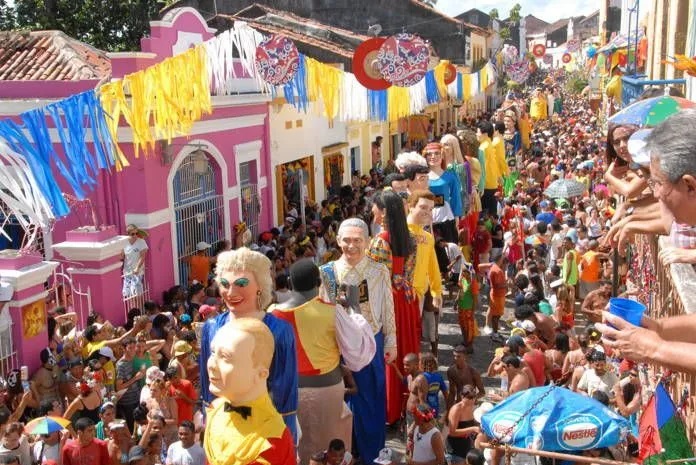 tem-frevo-nos-quatro-cantos-de-olinda.-confira-os-destaques-ate-a-quarta-feira