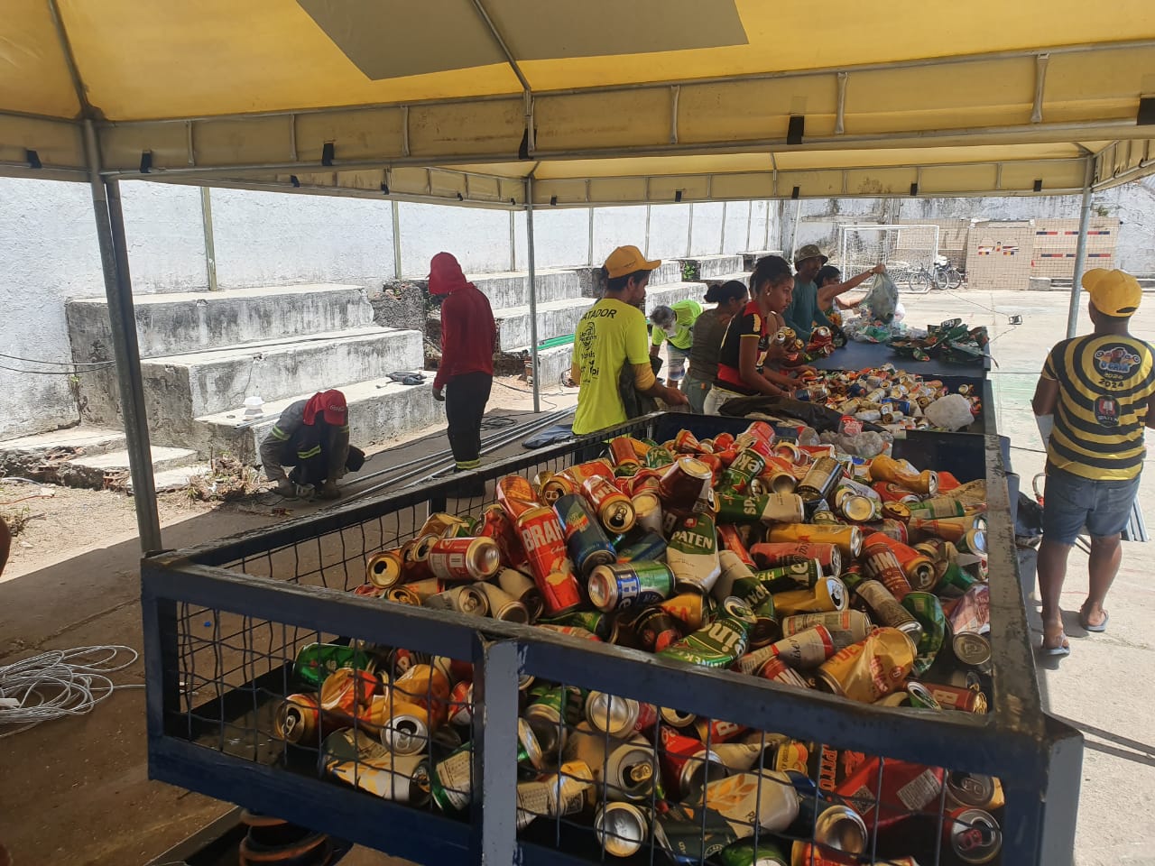 coletores-de-materiais-reciclaveis-iniciam-servicos-no-carnaval-de-olinda