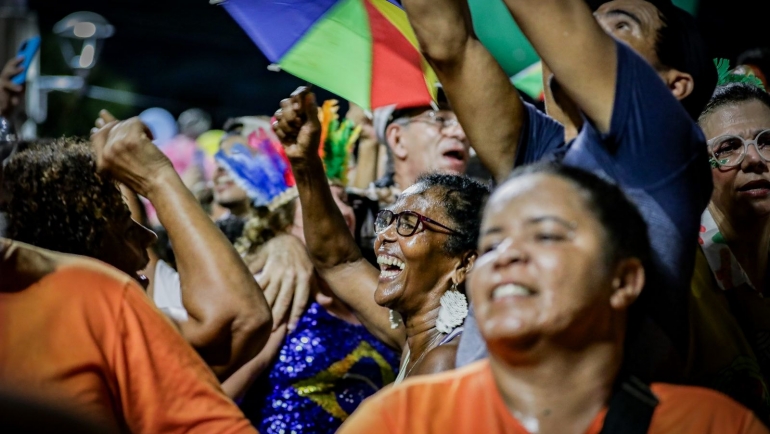 em-comemoracao-ao-dia-do-frevo,-show-de-drones-vai-levar-o-carnaval-do-recife-ao-ceu-do-marco-zero