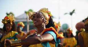 afoxes-abrem-o-carnaval-do-recife-pedindo-paz-e-protecao-aos-orixas-para-os-dias-de-folia