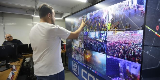 cop-utiliza-estrutura-com-paineis-e-cameras-para-coordenacao-e-monitoramento-do-carnaval-2024