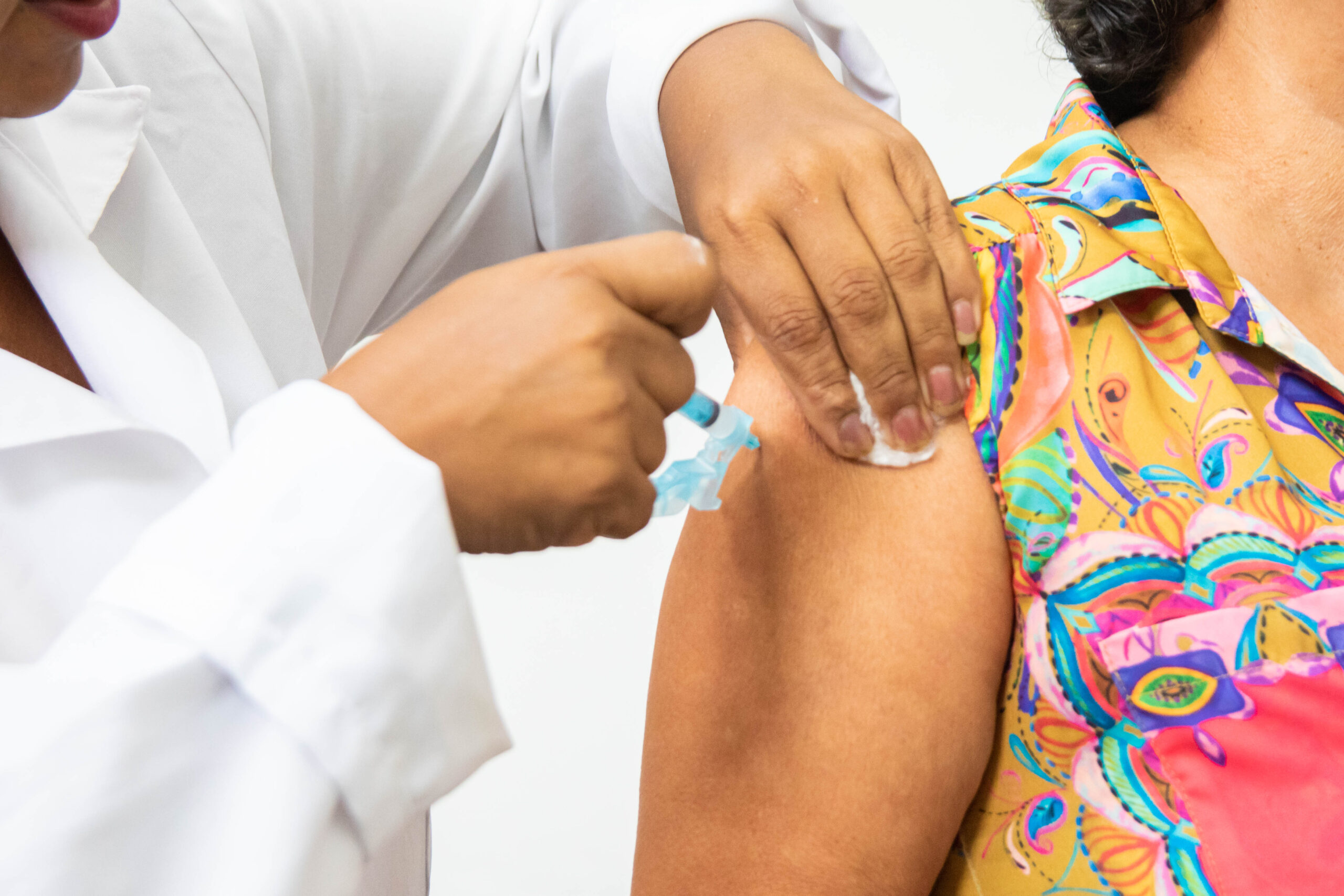 prefeitura-de-olinda-inicia-campanha-de-vacinacao-contra-a-gripe