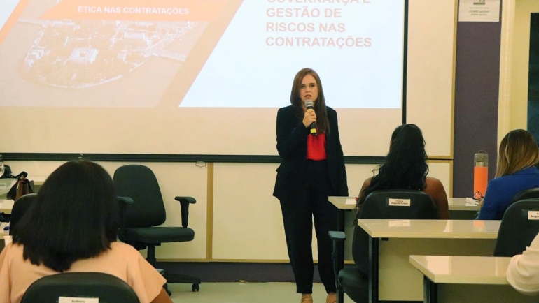 “etica-nas-contratacoes”-e-tema-de-discussao-em-palestra