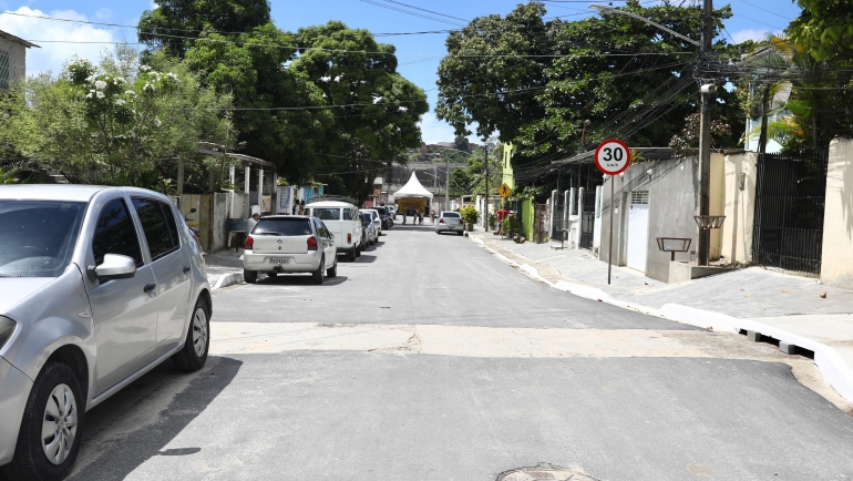 prefeitura-do-recife-entrega-via-requalificada-pelo-programa-rua-tinindo-na-linha-do-tiro