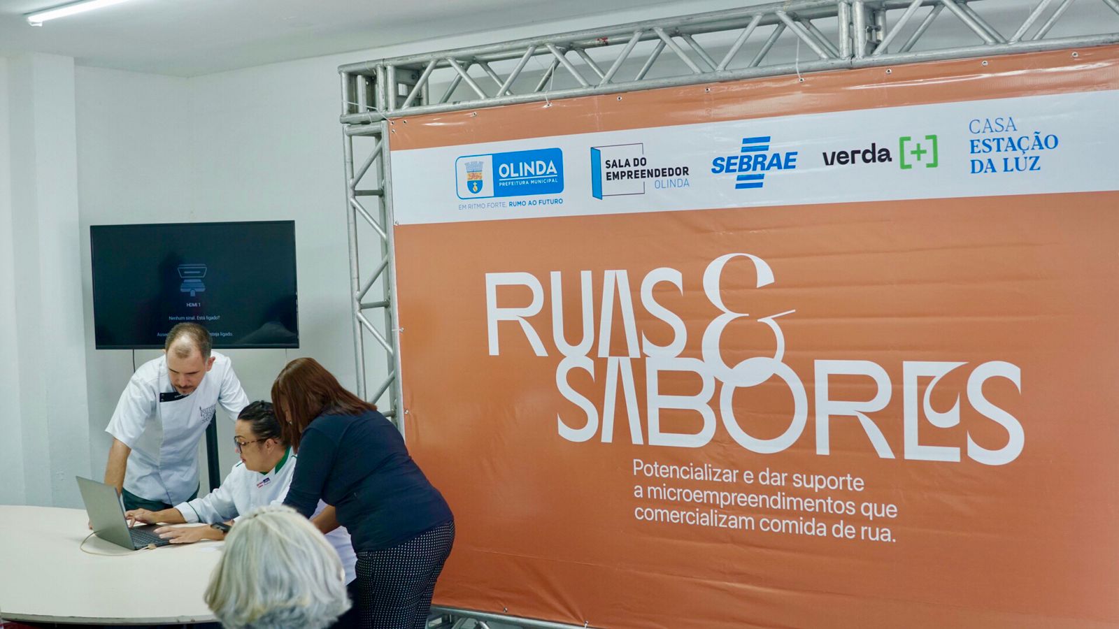 uso-das-redes-sociais,-estrategias-e-mais:-projeto-ruas-e-sabores-capacita-empreendedores-em-olinda