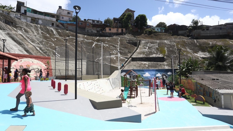 prefeitura-do-recife-entrega-a-8a-praca-da-infancia-da-cidade