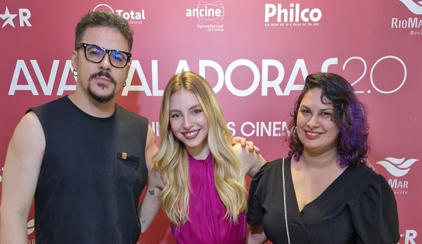 fefe-schneider-recebe-convidados-em-pre-estreia-do-filme-avassaladoras-2.0-no-cinemark-do-riomar-recife