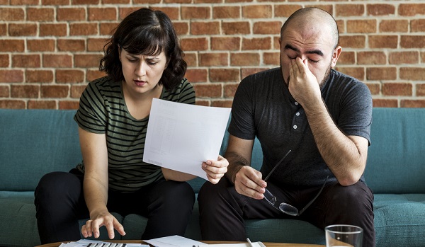 brasileiros-voltam-a-se-endividar,-mas-uma-parte-consegue-limpar-nome