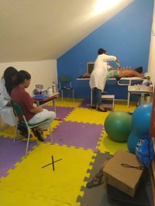 maes-atipicas-realizam-terapia-integrativa-na-vila-olimpica-de-rio-doce