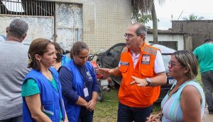 prefeito-de-jaboatao-dos-guararapes,-mano-medeiros,-coordena-acoes-emergenciais-durante-fortes-chuvas