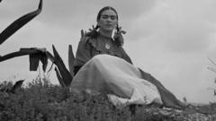 frida-kahlo:-como-mexicana-se-tornou-uma-das-mulheres-mais-conhecidas-do-mundo?