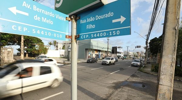 prefeitura-de-jaboatao-realiza-nova-interdicao-na-avenida-bernardo-de-melo-para-conclusao-de-obras-de-drenagem