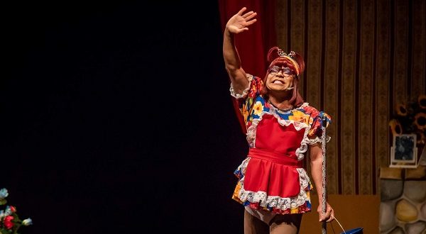 cinderela-apresenta-“a-historia-que-sua-mae-nao-contou”-no-teatro-guararapes-neste-domingo