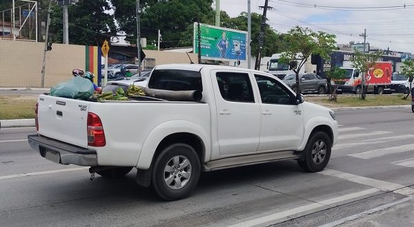 jaboatao-amplia-categorias-de-veiculos-permitidos-para-taxis:-novas-regras-atendem-antiga-reivindicacao-da-categoria