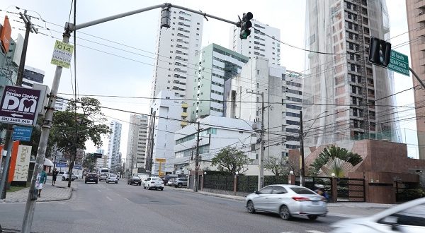 avenida-bernardo-vieira-de-melo-recebera-servicos-de-fresagem,-recapeamento-e-pintura-em-3,3-km-de-extensao-a-partir-de-segunda-feira