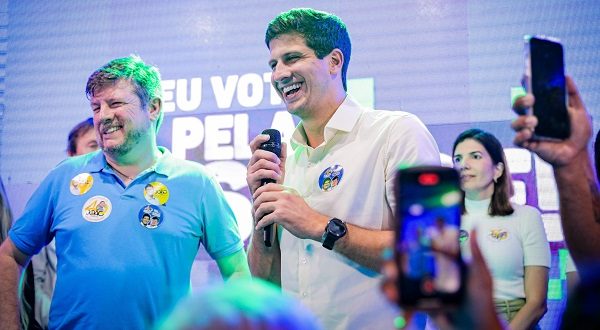 joao-campos-fala-sobre-saude-na-inauguracao-do-comite-de-tadeu-calheiros-e-promete-tres-obras-de-morro-por-dia-em-visita-ao-ibura