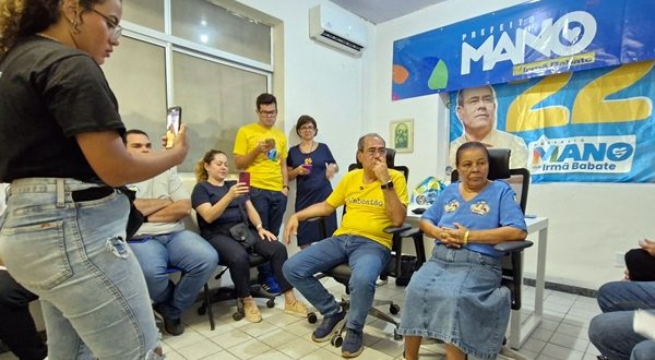 mano-medeiros-concede-coletiva-a-influenciadores-e-jornalistas-locais