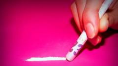 cocaina-rosa:-a-perigosa-droga-que-esta-virando-moda-em-festas-na-europa