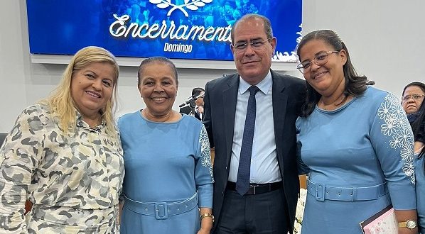 mano-medeiros-e-primeira-dama-participam-do-10°-congresso-de-mulheres-na-assembleia-de-deus-em-jaboatao-centro