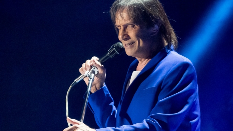 rei-roberto-carlos-comanda-abertura-do-virada-recife-2025