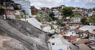 prefeitura-do-recife-executa-obra-de-contencao-de-encosta-no-alto-jose-bonifacio