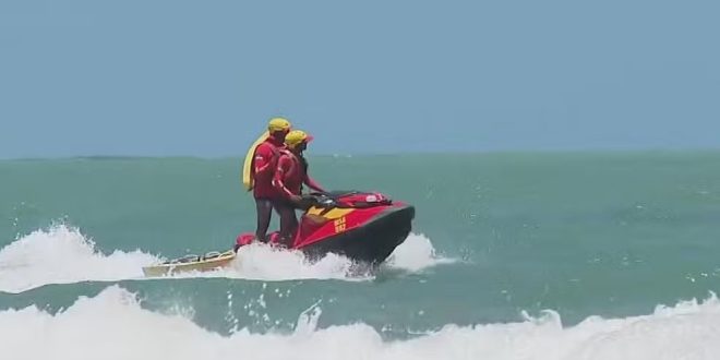 Afogamento: Corpo de barraqueiro que sumiu ao tentar salvar turista é encontrado no mar de Boa Viagem