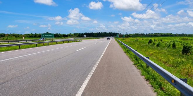 Com feriado prolongado, mais de 175 mil veículos devem trafegar rumo ao Litoral Sul de Pernambuco