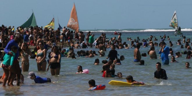 Economia e Negócios: Turismo em PE avança 65%
