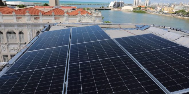 Energia solar residencial amplia participação e chega a 81% da potência instalada em Pernambuco