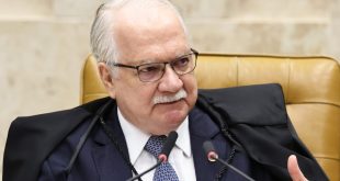 Fachin devolve caso do INSS para Mendonça, mas mantém controle sobre investigação do Master