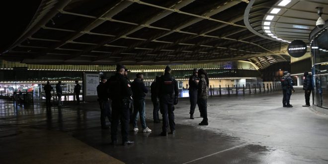 ONU alerta contra o uso "desnecessário e excessivo" da força em protestos na Albânia, na França ou na Itália