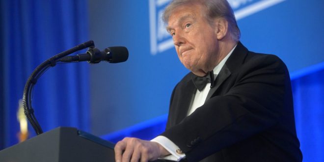 Trump promete 'poderes inacreditáveis' e se coloca no centro da campanha eleitoral nos EUA
