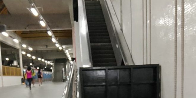 Voz do Leitor, 20/10: Escada rolante quebrada em estação do metrô do Recife