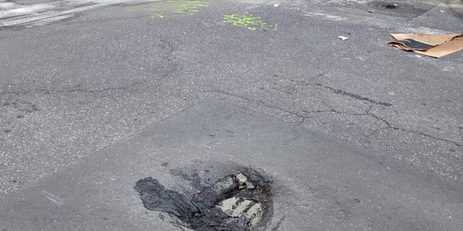 Voz do Leitor,15/10: Afundamento asfáltico em rua de Boa Viagem